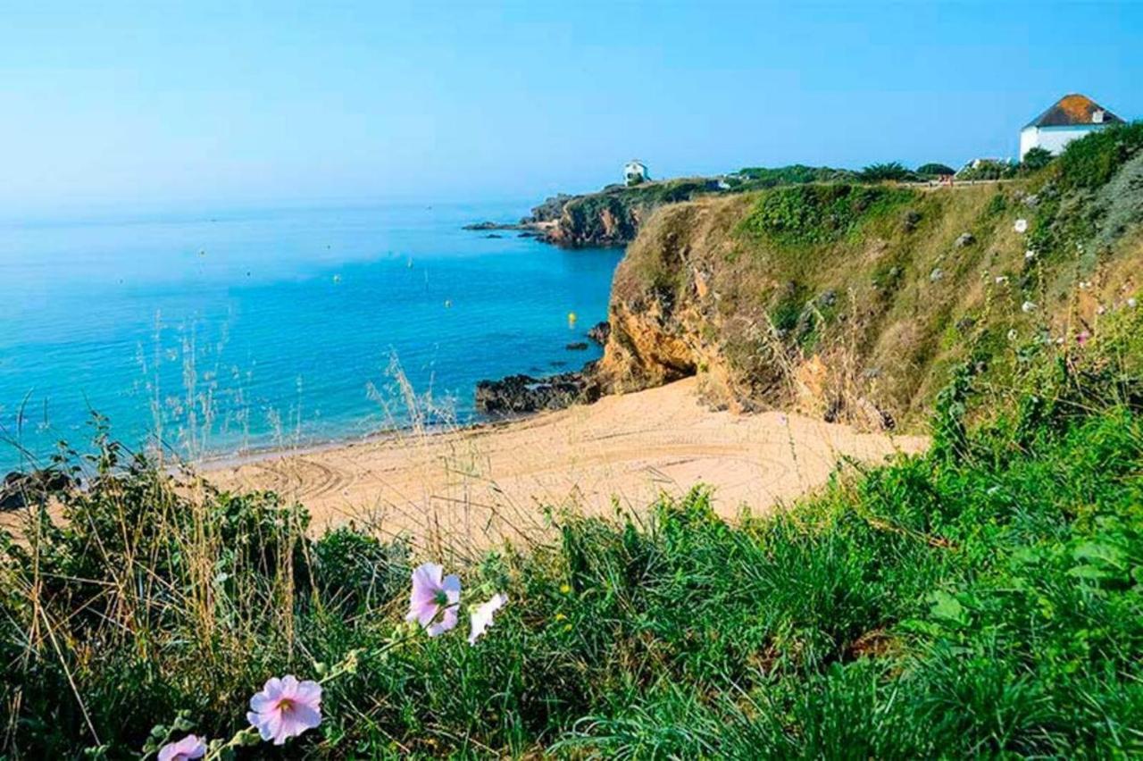 Apartment Le Clos Des Mouettes: Beachfront Haven With Wi-fi And Private Parking